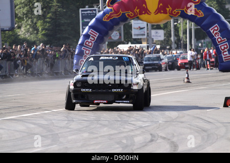 Sofia, Bulgaria - 02 Giugno 2013: Red Bull auto Park Drift Sofia, Bulgaria. Foto scattata su: giugno 02th, 2013 Foto Stock