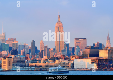Empire State Building al tramonto Foto Stock