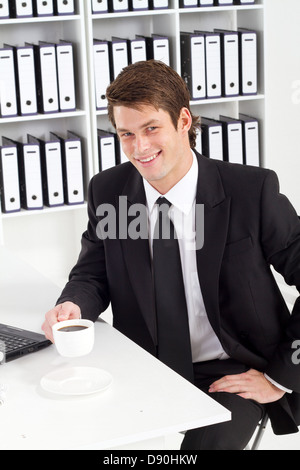 Giovane imprenditore in office Foto Stock
