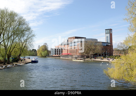 Vista panoramica della Royal Shakespeare Theatre a Stratford-su-Avon Foto Stock