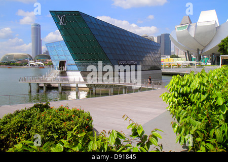 Singapore, The Shoppes at Marina Bay Sands, ArtScience Museum, Marina Bay, Singapore River, Swissotel The Stamford, hotel, Esplanade Theaters on the Bay, Loui Foto Stock