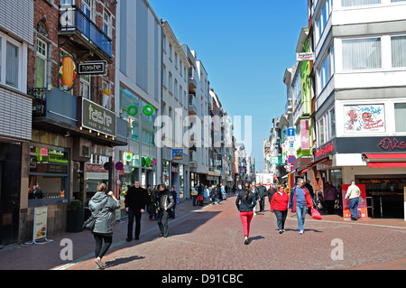 Kerkstraat, Blankenberge, Fiandra occidentale provincia, regione fiamminga, Belgio Foto Stock