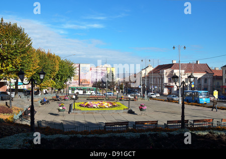 La piazza centrale, Chernivtsi, Ucraina - Ott 2012 Foto Stock