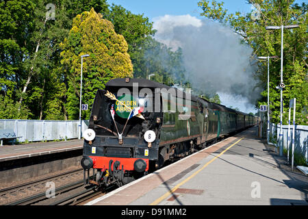 Il Golden Arrow più passaggio di York, Kent, Regno Unito. Foto Stock