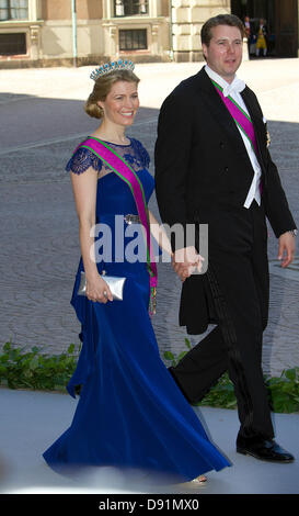 Stoccolma, Svezia. 8 Giugno, 2013. Stoccolma, Svezia. 8 Giugno, 2013. Principe ereditario Hubertus, Principessa Ereditaria Kelly di Saxe-Coburg e Gotha arriva per il matrimonio della Principessa svedese Madeleine e Chris O'Neill presso la Cappella del Palazzo Reale di Stoccolma, Svezia, 08 giugno 2013. Foto: Albert Nieboer/PAESI BASSI FUORI Foto Stock