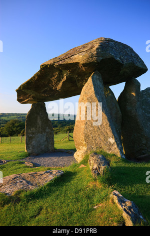 Pentre Ifan sepoltura camera Preseli Hills Pembrokeshire Wales Foto Stock