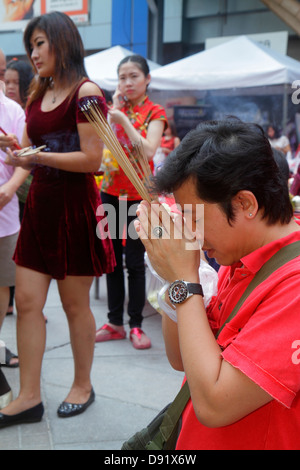 Bangkok Thailandia,Thai,Pathum WAN,Phaya Thai Road,MBK Center,centro,complesso,shopping shopper shopping negozi di mercato mercati di mercato di acquisto vendere Foto Stock