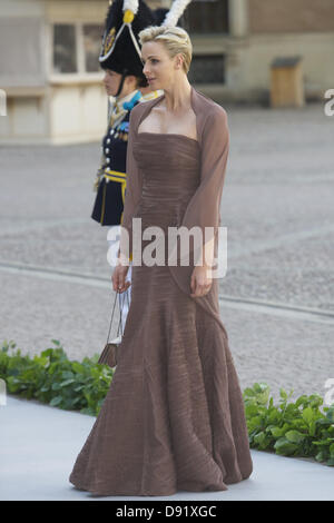 Stoccolma, Spagna. 8 Giugno, 2013. Charlene di Monaco partecipare al Matrimonio della principessa Madeleine di Svezia e Christopher O'Neill ospitato da Re Carl Gustaf XIV e la Regina Silvia al Palazzo Reale il 8 giugno 2013 a Stoccolma, Svezia. (Immagine di credito: credito: Jack Abuin/ZUMAPRESS.com/Alamy Live News) Foto Stock