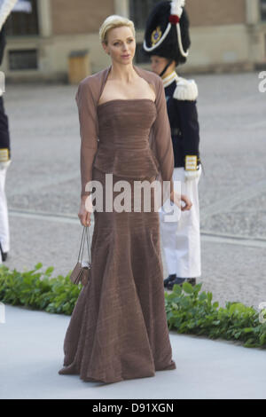 Stoccolma, Spagna. 8 Giugno, 2013. Charlene di Monaco partecipare al Matrimonio della principessa Madeleine di Svezia e Christopher O'Neill ospitato da Re Carl Gustaf XIV e la Regina Silvia al Palazzo Reale il 8 giugno 2013 a Stoccolma, Svezia. (Immagine di credito: credito: Jack Abuin/ZUMAPRESS.com/Alamy Live News) Foto Stock