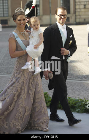 Stoccolma, Spagna. 8 Giugno, 2013. La Svezia e la principessa ereditaria Victoria e Daniel principe e principessa Estelle partecipare al Matrimonio della principessa Madeleine di Svezia e Christopher O'Neill ospitato da Re Carl Gustaf XIV e la Regina Silvia al Palazzo Reale il 8 giugno 2013 a Stoccolma, Svezia. (Immagine di credito: credito: Jack Abuin/ZUMAPRESS.com/Alamy Live News) Foto Stock