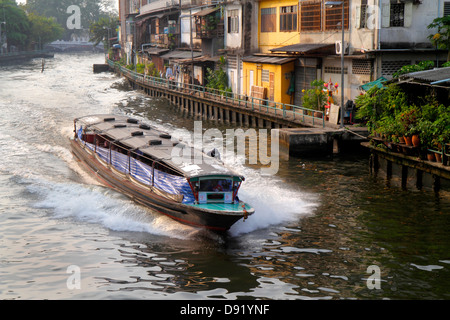 Bangkok Thailandia, Thai, Pom Prap Sattru Phai, canale Mahanak, Worachak Road, taxi d'acqua, traghetto, barca espresso, Thai130210080 Foto Stock