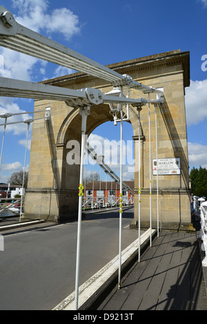 Sospensione di Marlow Bridge, Marlow, Buckinghamshire, Inghilterra, Regno Unito Foto Stock