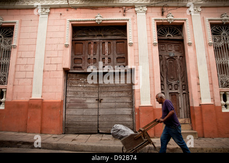 Città vecchia di Camagüey, Cuba, Caraibi, Foto Stock