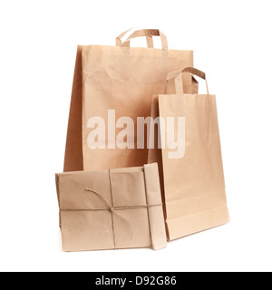 Sacchetti di carta isolato su sfondo bianco Foto Stock