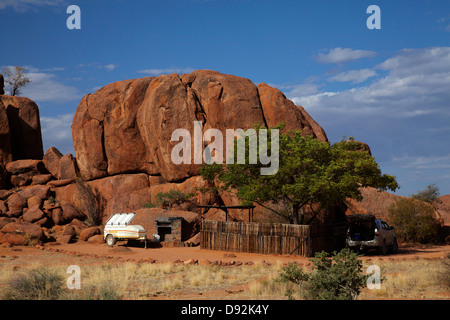 Campeggio al Ranch Koiimasis, Tiras montagne, Namibia del Sud Africa Foto Stock