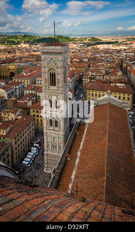 La Basilica di Santa Maria del Fiore (Inglese: basilica di Santa Maria del Fiore) è la chiesa principale di Firenze, Italia Foto Stock