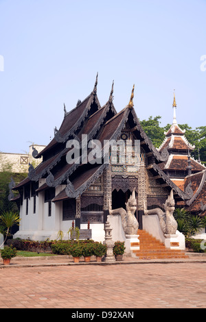 Un tempio di Wat Chedi Luang, Chiang Mai, Thailandia Foto Stock