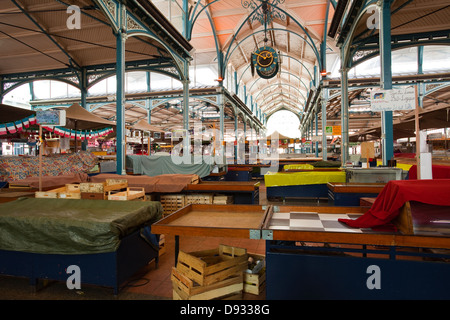 Les Halles au Marche a Digione è stato progettato da Gustave Eiffel. Foto Stock