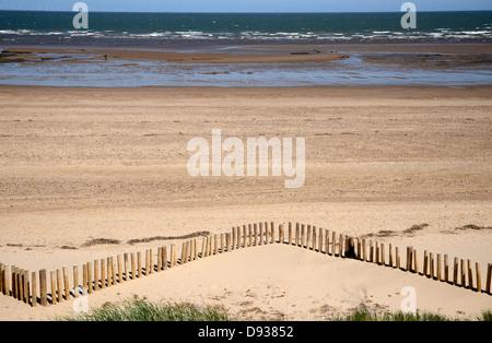 La spiaggia di Thornham sulla Costa North Norfolk il percorso Foto Stock