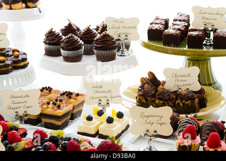 Bar Dessert con assortimento di dolci al cioccolato. Foto Stock