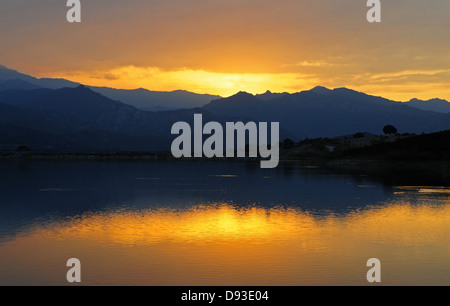 Padula lago artificiale, il Nebbio regione, Le Haut-Nebbio, Haute-Corse, Corsica, Francia Foto Stock