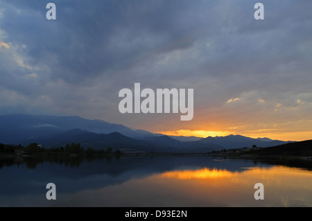 Padula lago artificiale, il Nebbio regione, Le Haut-Nebbio, Haute-Corse, Corsica, Francia Foto Stock