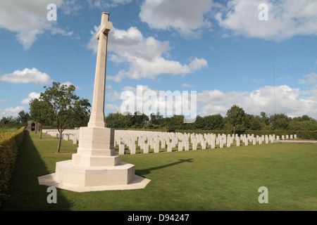 Il cimitero di Adelaide, da cui Australia il soldato sconosciuto è stato riesumato in 1993, Villers-Bretonneux, Somme Picardia, Francia. Foto Stock