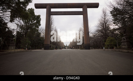 Daiichi Grand Torii Gate del Santuario Yaskukuni Foto Stock