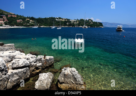 Vista di Kalami Beach resort, l'isola di Corfù, Grecia, Europa Foto Stock