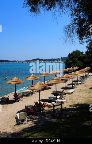 Vista estiva di Gouvia beach resort, l'isola di Corfù, Grecia, Europa Foto Stock