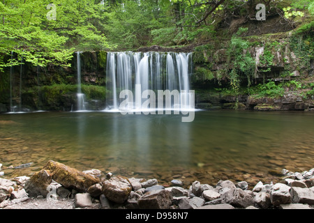 Sgwd Ddwli Isaf cascata Vale di Neath Brecon Beacons Foto Stock