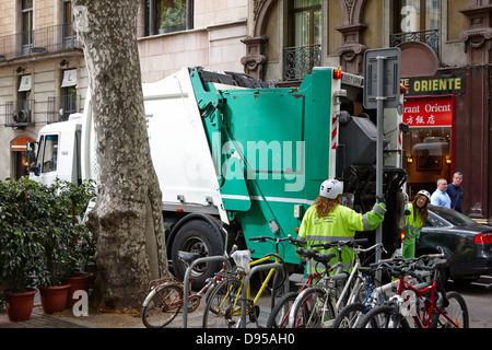 Barcellona pel medi ambient gestio de residus smaltimento dei rifiuti veicolo Catalogna SPAGNA Foto Stock