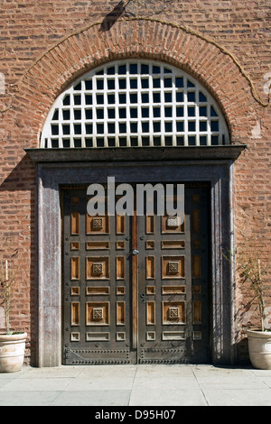 Porta di Sveta Sofia, Santa Chiesa di Sofia in Sofia Bulgaria Foto Stock