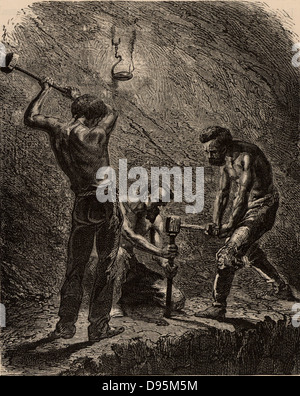 Cornish minatori la trivellazione di un buco per prendere una carica di esplosivo. Un minatore detiene il metallo borer montante e i due attaccanti colpito con mazze fino a quando il foro è stato fatto. Cornovaglia, Inghilterra. Da 'vita metropolitana; o, delle miniere e dei minatori di Louis Simonin (Londra, 1869). Incisione su legno. Foto Stock