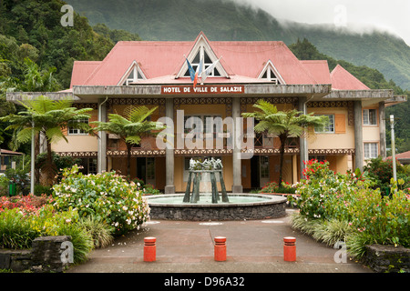 Il Salazie Hotel de Ville (municipio) sull'isola francese di la Reunion nell'Oceano Indiano. Foto Stock