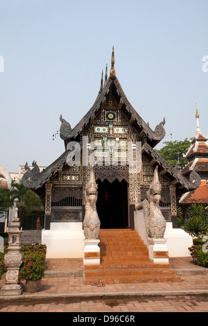 Wat Chedi Luang, Chiang Mai, Thailandia Foto Stock