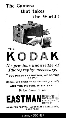 Pubblicità per le fotocamere Kodak da "l'Illustrated London News', 16 settembre 1893 inclusa Kodak il famoso slogan "si preme il pulsante, noi faremo il resto". Dal 1888 la casella Kodak fotocamera ha preso Eastman la carta patinata rotolo pellicola. Incisione Foto Stock