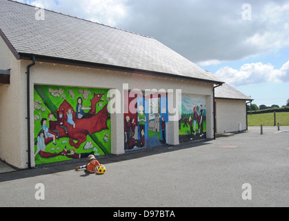 Felice schoolyard Foto Stock