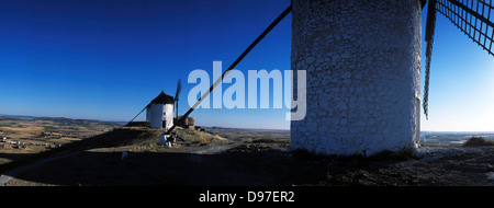 A Consuegra. Mulini a vento sulla collina Calderico. Foto Stock