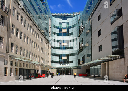 Broadcasting House presso la BBC e la nuova estensione Foto Stock