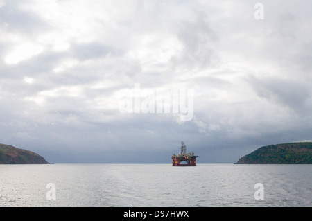 Olio impianto di perforazione Stena Don semi sommergibile Invergordon nave Cromarty Firth Foto Stock