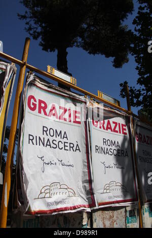 Ignazio Marino, Roma, Italia. 13 giugno 2013 Messaggio di ringraziamento al pubblico da parte del neo eletto sindaco di Roma, Ignazio Marino, Roma, Italia Credito: Gari Wyn Williams/Alamy Live News Foto Stock