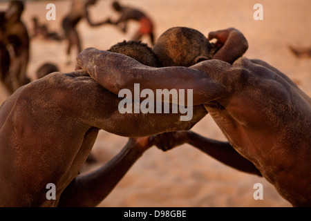 Senegalese di wrestling tradizionale, Dionewar Senegal Foto Stock