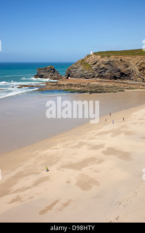 Portreath Cornwall spiaggia sabbiosa a bassa marea, guardando dall'alto. Foto Stock