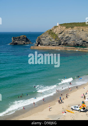 Portreath Cornwall Beach a riva e mare guardando dall'alto. Foto Stock