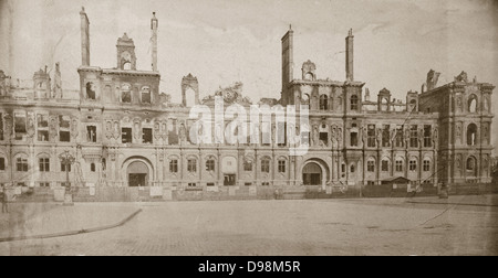 Comune di Parigi 26 marzo-28 maggio 1871. Rovine dell'Hotel de Ville, bruciate dal Communades. Fotografia. Foto Stock