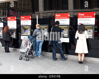 Bancomat gratuito HSBC a Liverpool nel Regno Unito Foto Stock