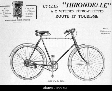 Un 'Hirondelle' (Swallow) azionati con una catena 'Sicurezza' noleggio dal catalogo di Manufrance (Fabbricazione Francaise d'Armes et cicli), Saint Etienne, c1920. Trasporti Foto Stock