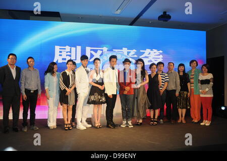 Hawick Lau e Roger Kwok ha partecipato TV attività detenute da Tudou youku e a Shanghai in Cina il Giovedì 13 Giugno, 2013. Foto Stock