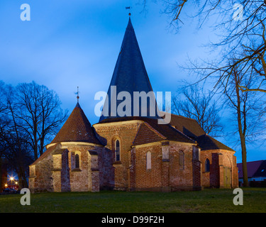 Chiesa a pianta ottagonale di Santa Maria e San Lorenzo di Ludorf / Müritz Meclemburgo Lake District Meclemburgo-pomerania Germania Foto Stock